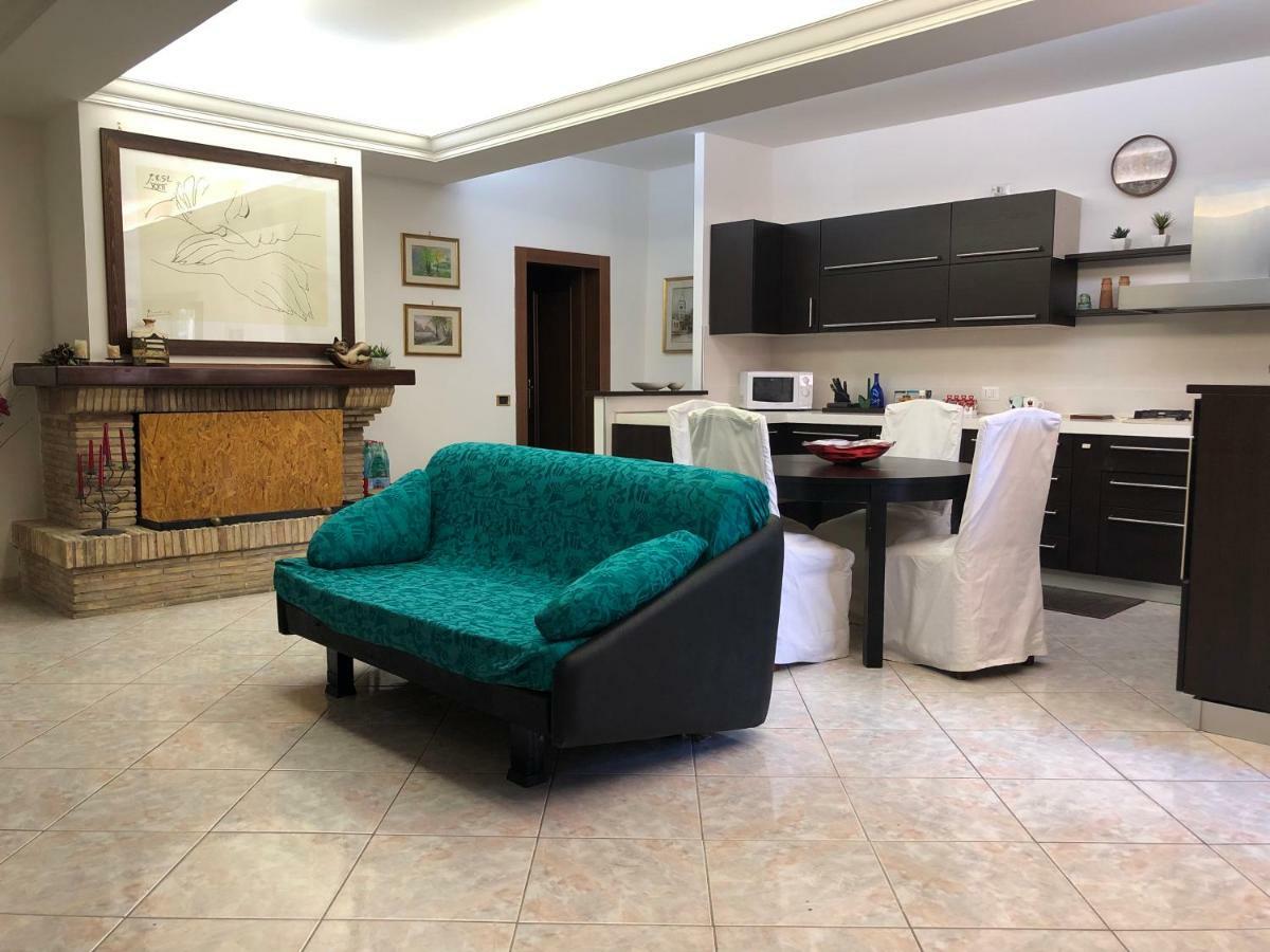 La Residenza Dei Papi Villa Papigno Luaran gambar
