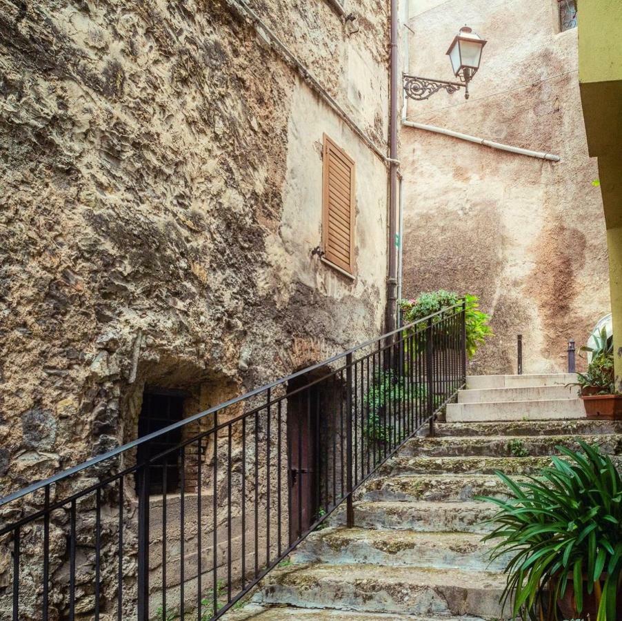 La Residenza Dei Papi Villa Papigno Luaran gambar