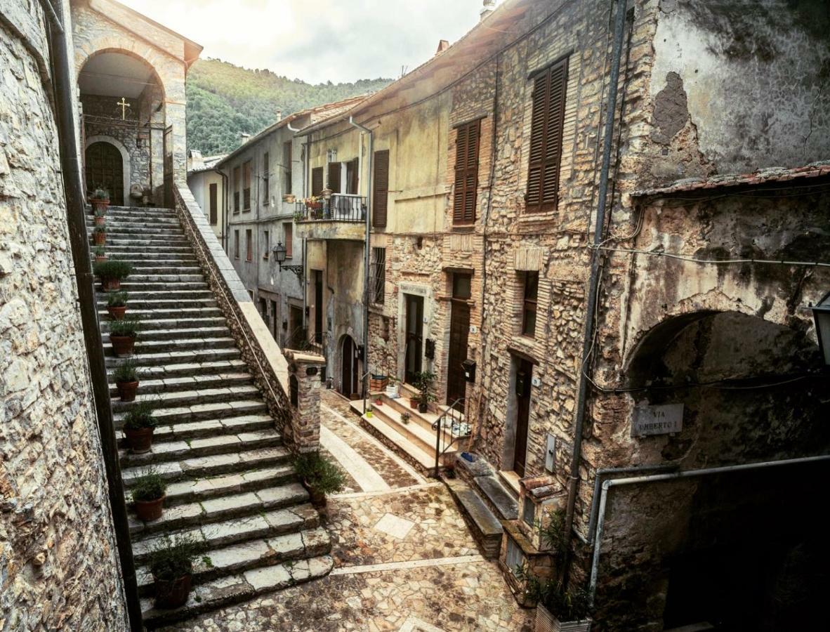La Residenza Dei Papi Villa Papigno Luaran gambar