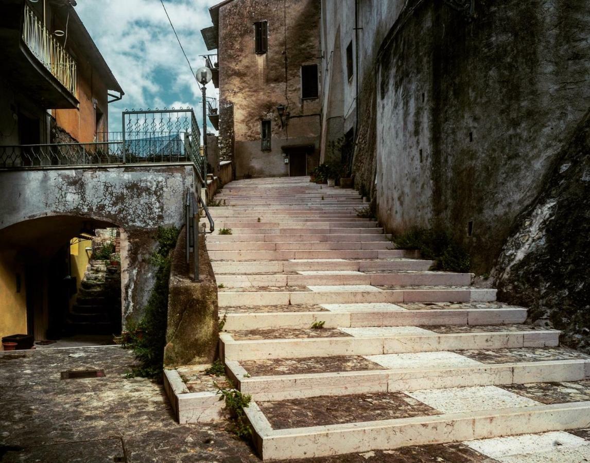 La Residenza Dei Papi Villa Papigno Luaran gambar